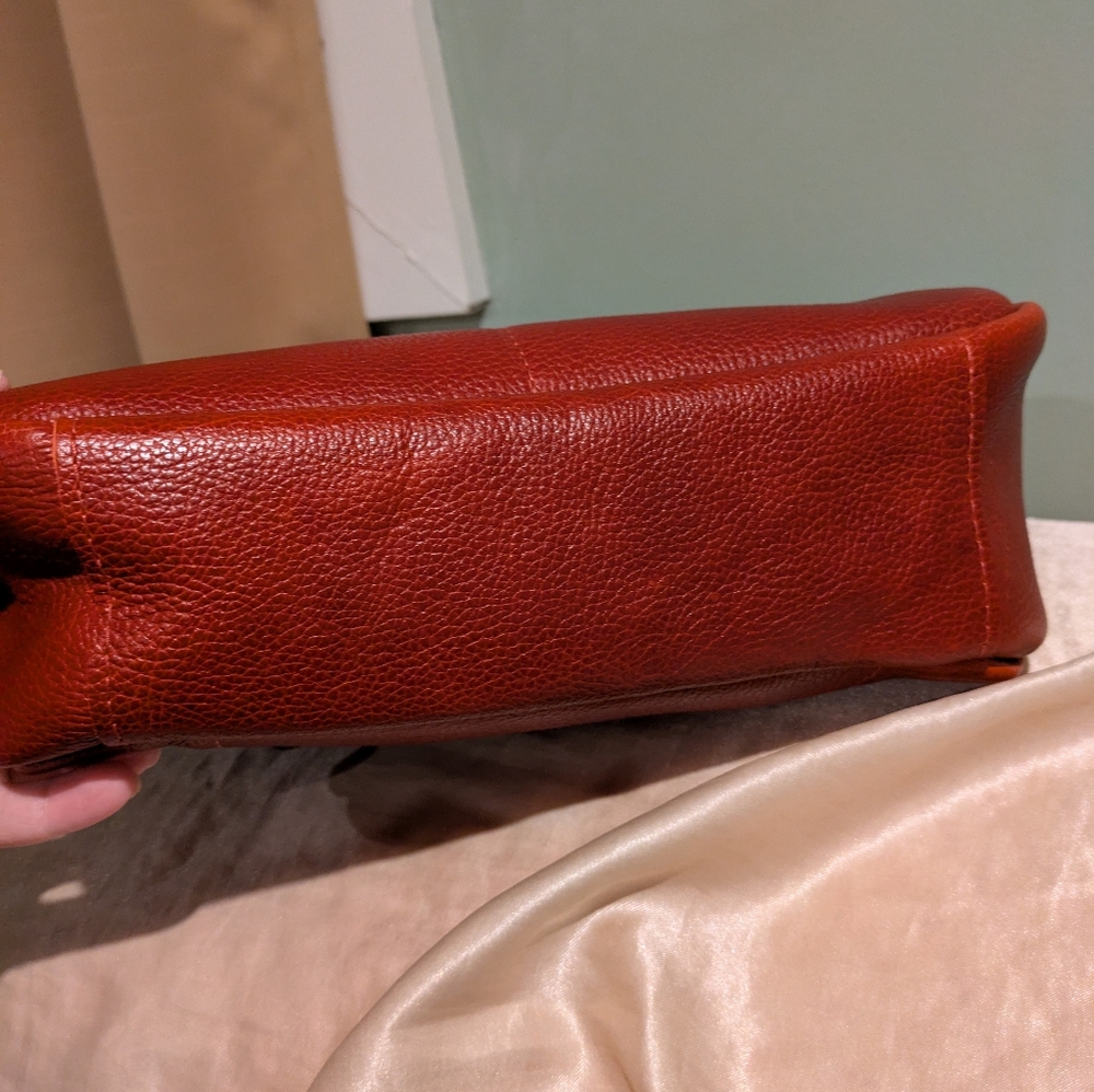 **SOLD**. 'Almost Perfect' Madison Shoulder Bag - Picture 6 of 10